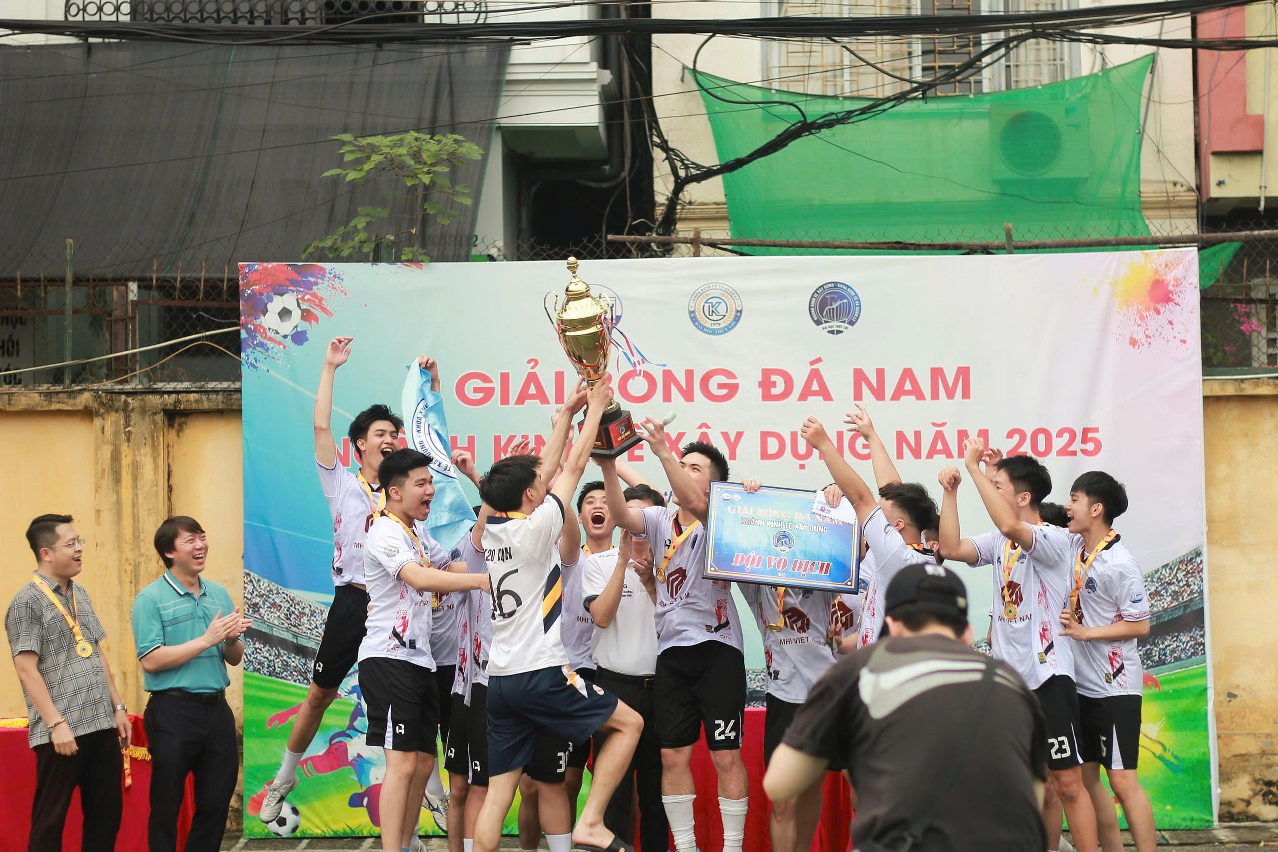 Khoa Kinh tế và Quản lý TLU