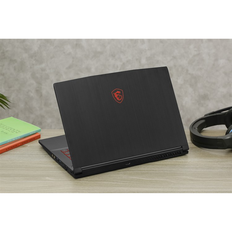 MSI Gaming GF63 12UCX (i5 12450H/8GB RAM/SSD 512GB/RTX 2050/15.6" FHD 144Hz)