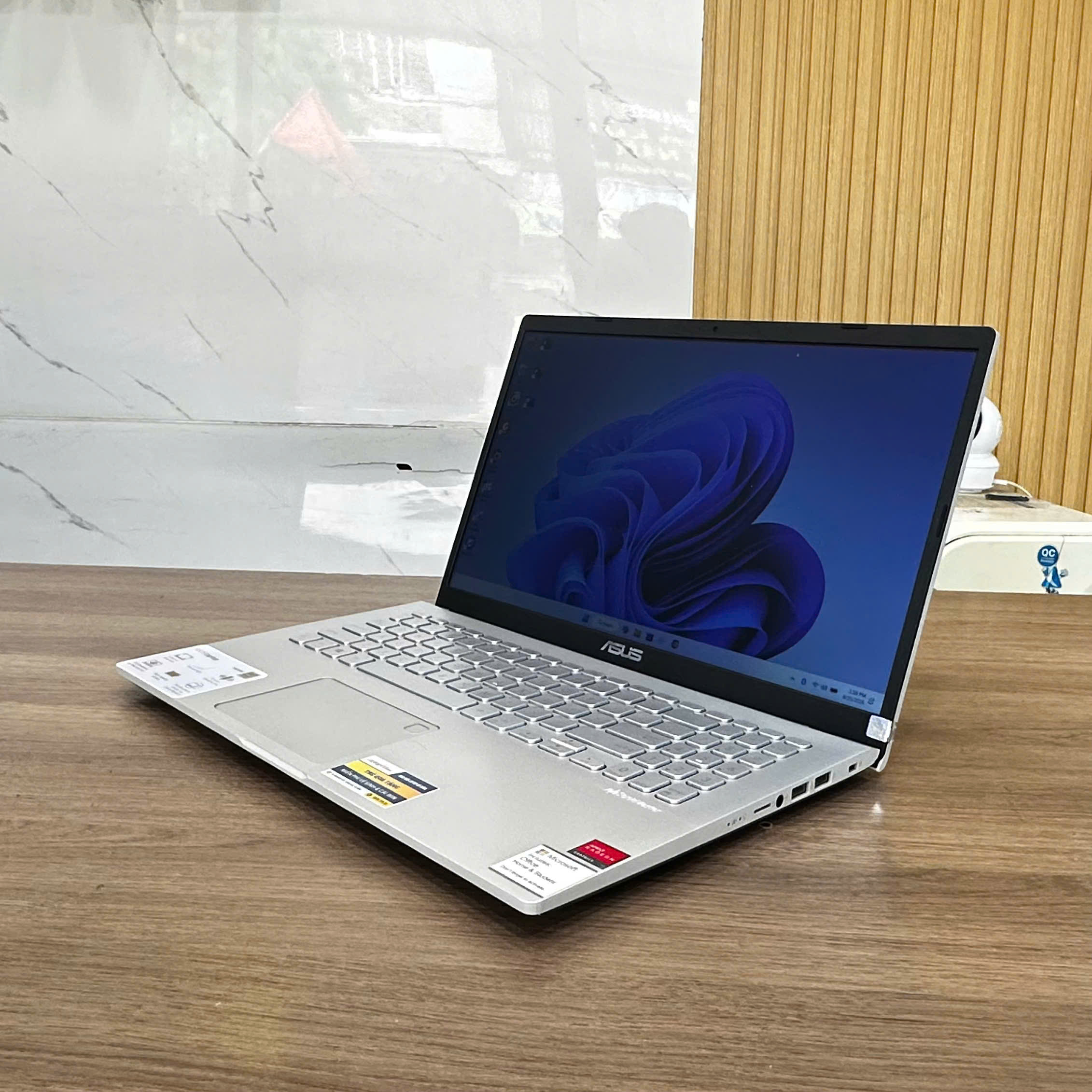 ASUS Vivobook D509DA-EJ285T (Ryzen 3-3200U/8GB RAM/SSD 128GB/15.6" FHD)