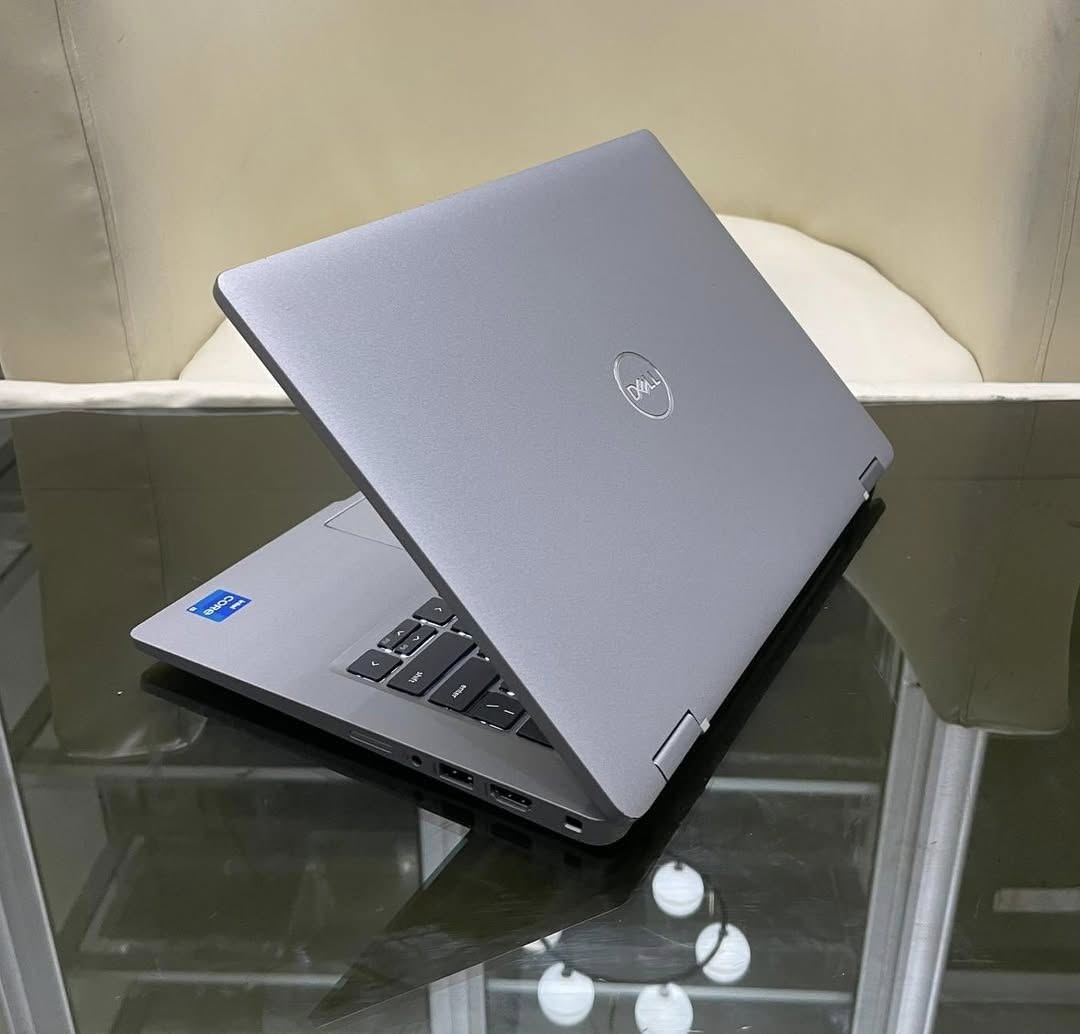 Dell Latitude 5320 2-in-1 Laptop Intel Core i5-1145G7 16GB RAM 256GB SSD