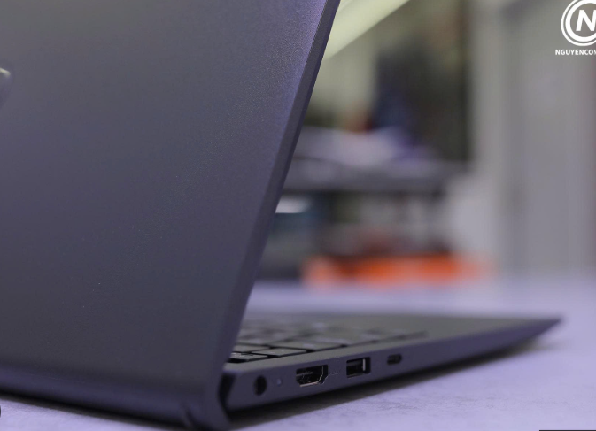 Dell Pro 15 Essential PV15250 (Core 3-100U/8GB RAM DDR5/SSD 512GB/15.6" FHD) New Fullbox