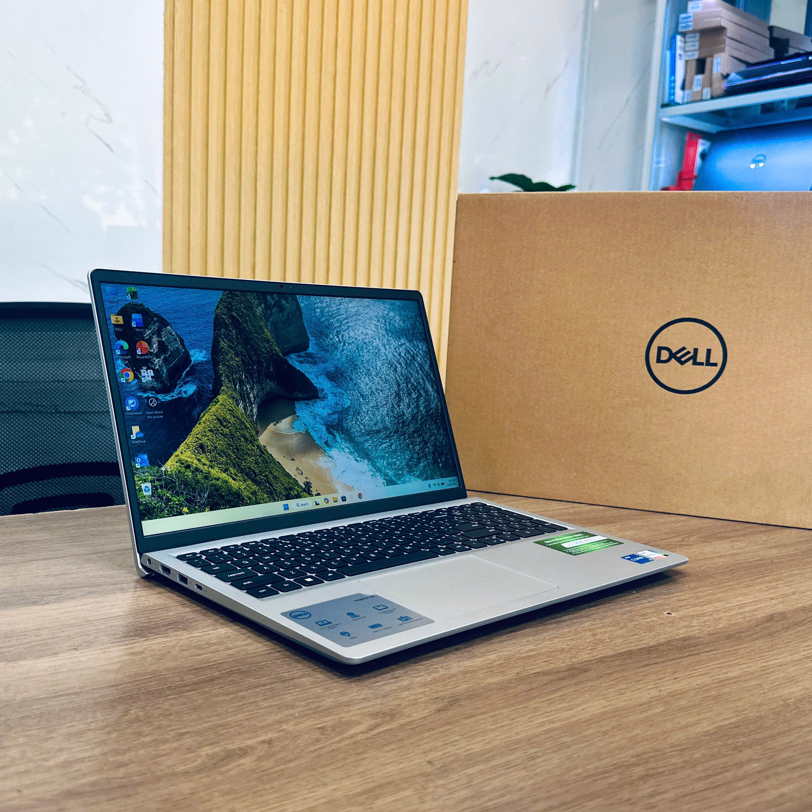 Dell Inspiron 15 3530 (i5-1334U/16GB RAM/SSD 512GB/15.6" FHD 120Hz)