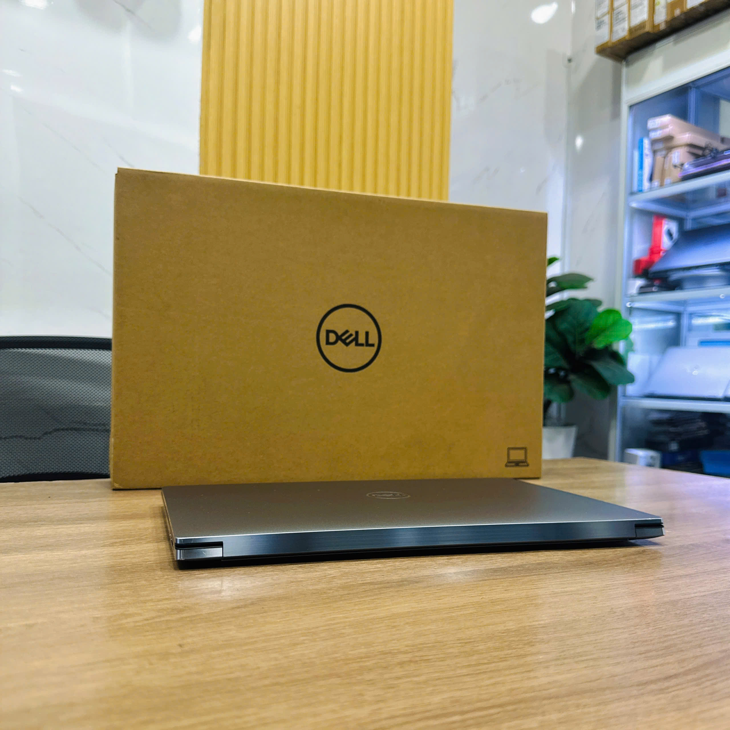 Dell Precision 5550 (Intel Xeon W-10855M/16GB RAM/SSD 512GB/NVIDIA Quadro T1000/15.6" FHD)