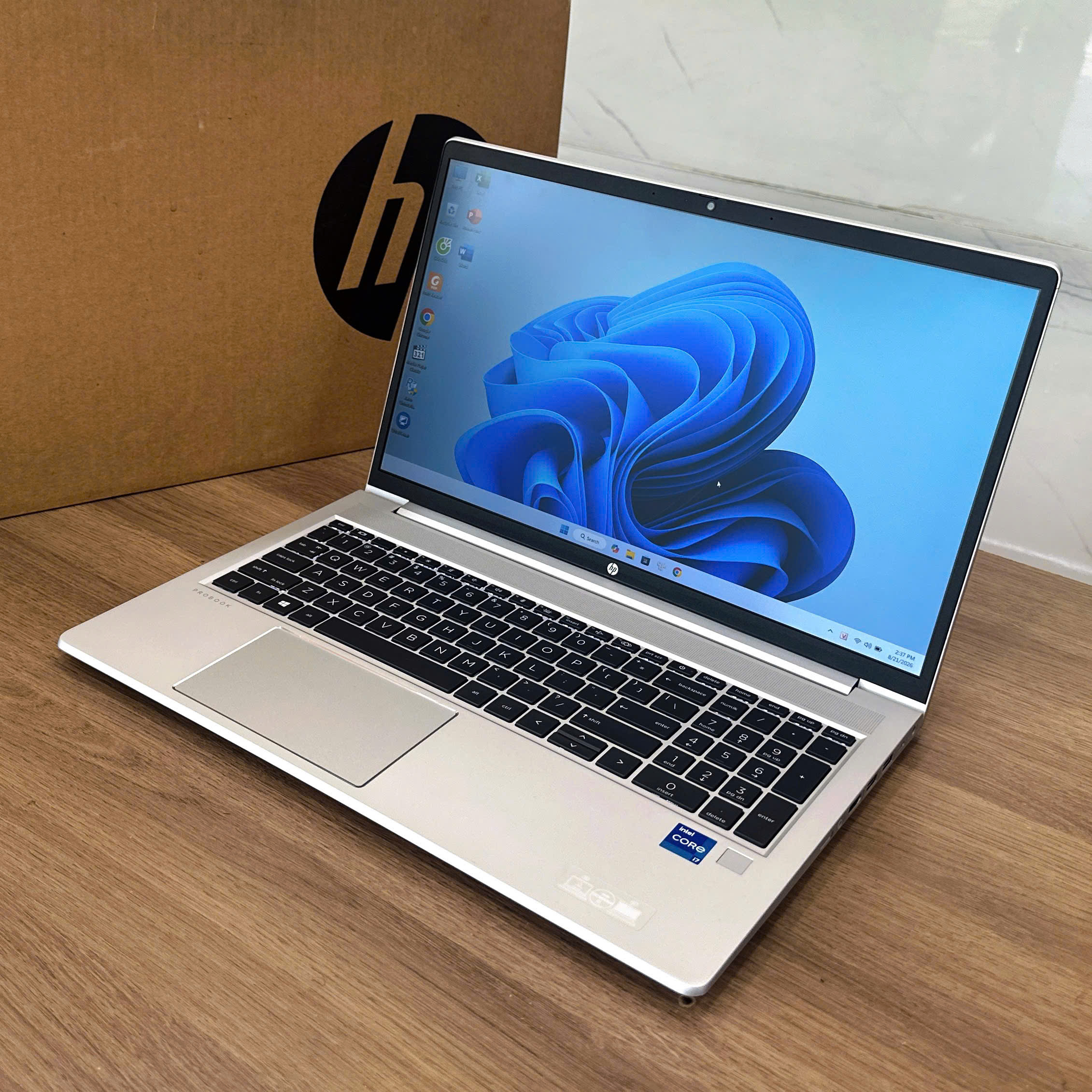 HP ProBook 650 G8 (i7-1165G7/8GB RAM/SSD 256GB NVMe/15.6" FHD)