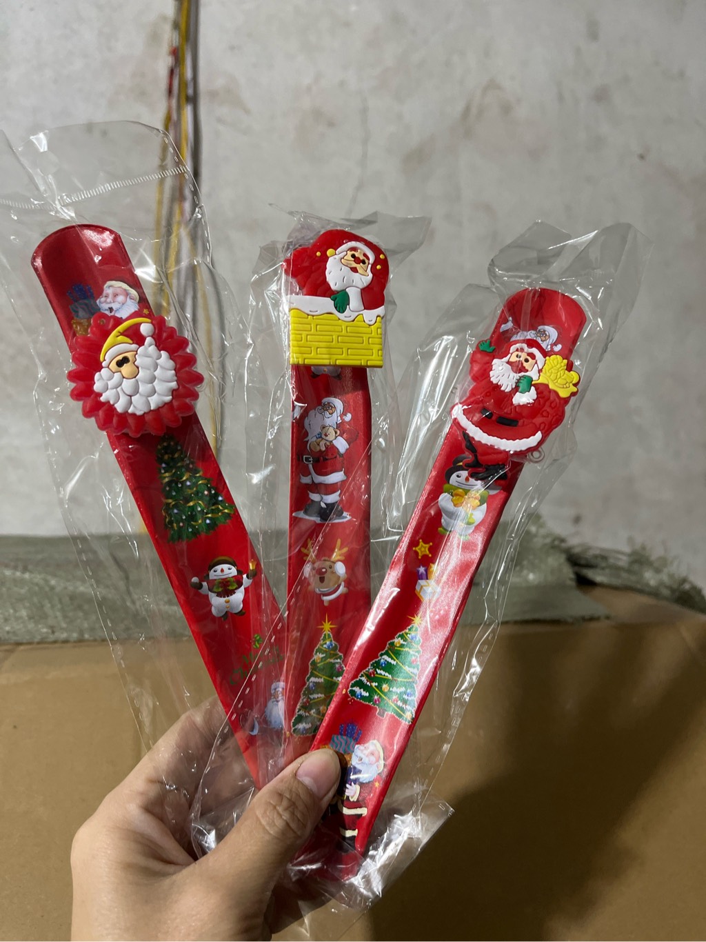 Vòng tay noel mã 60030 ( Bán 12c/ túi)