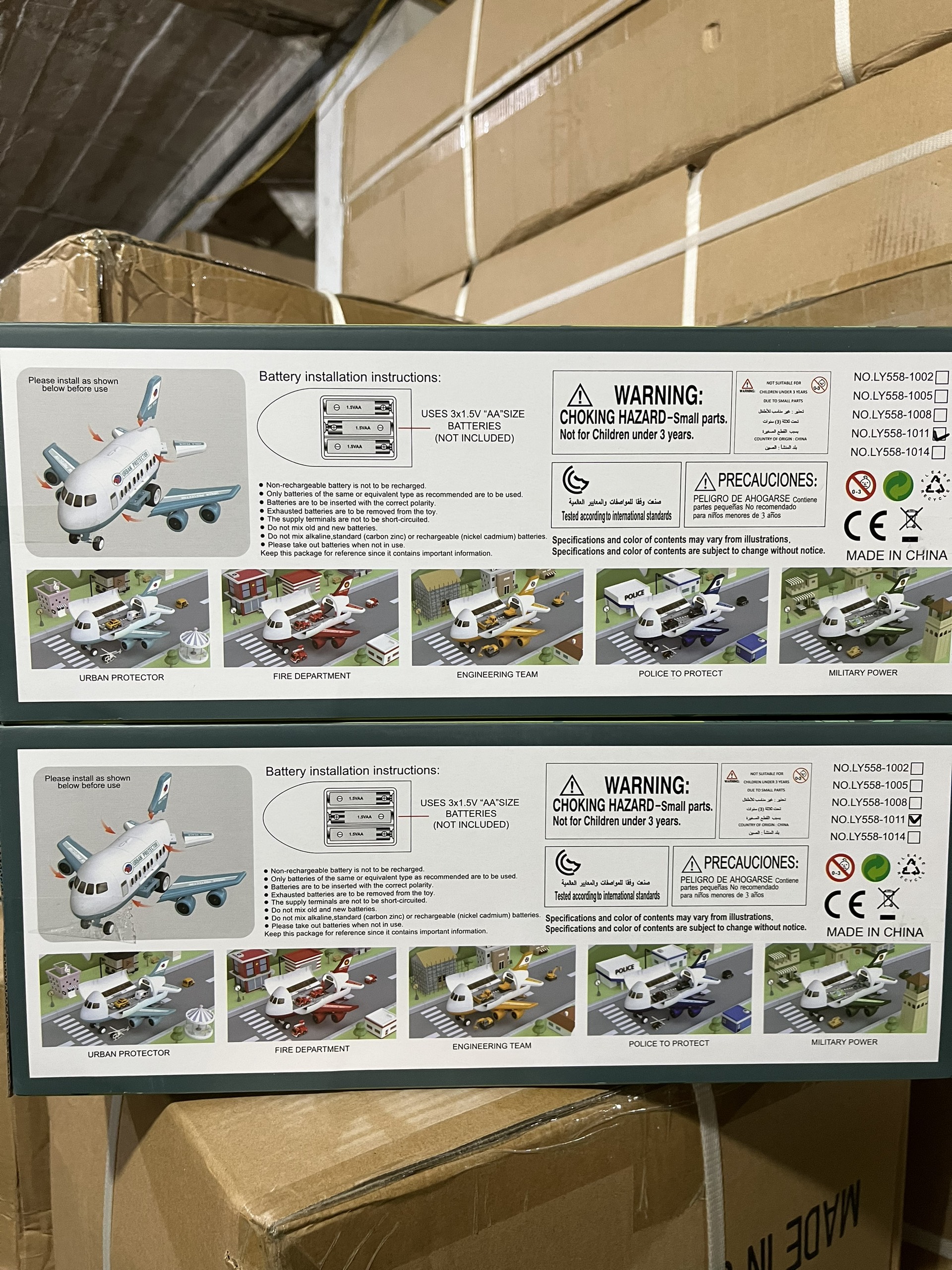 Phi cơ chở xe mã LY558-1002