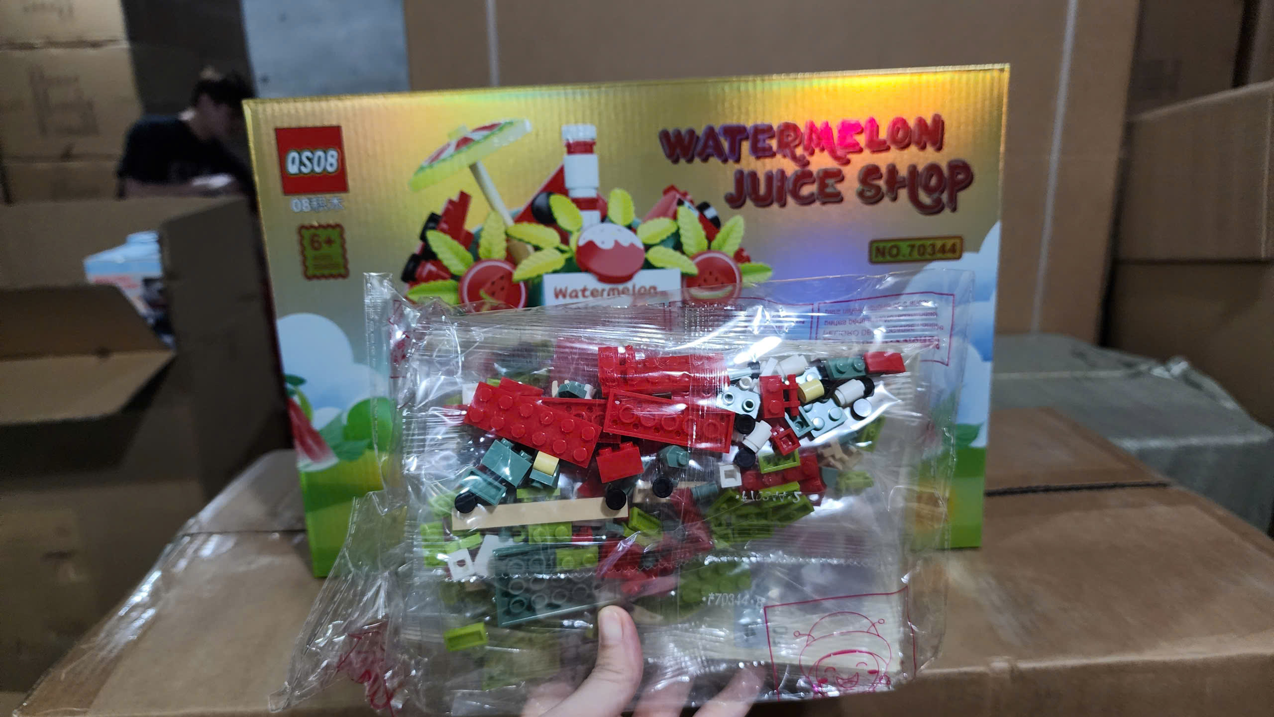 Bộ xếp hình cửa hàng nước ép dưa hấu 415pcs mã 70344