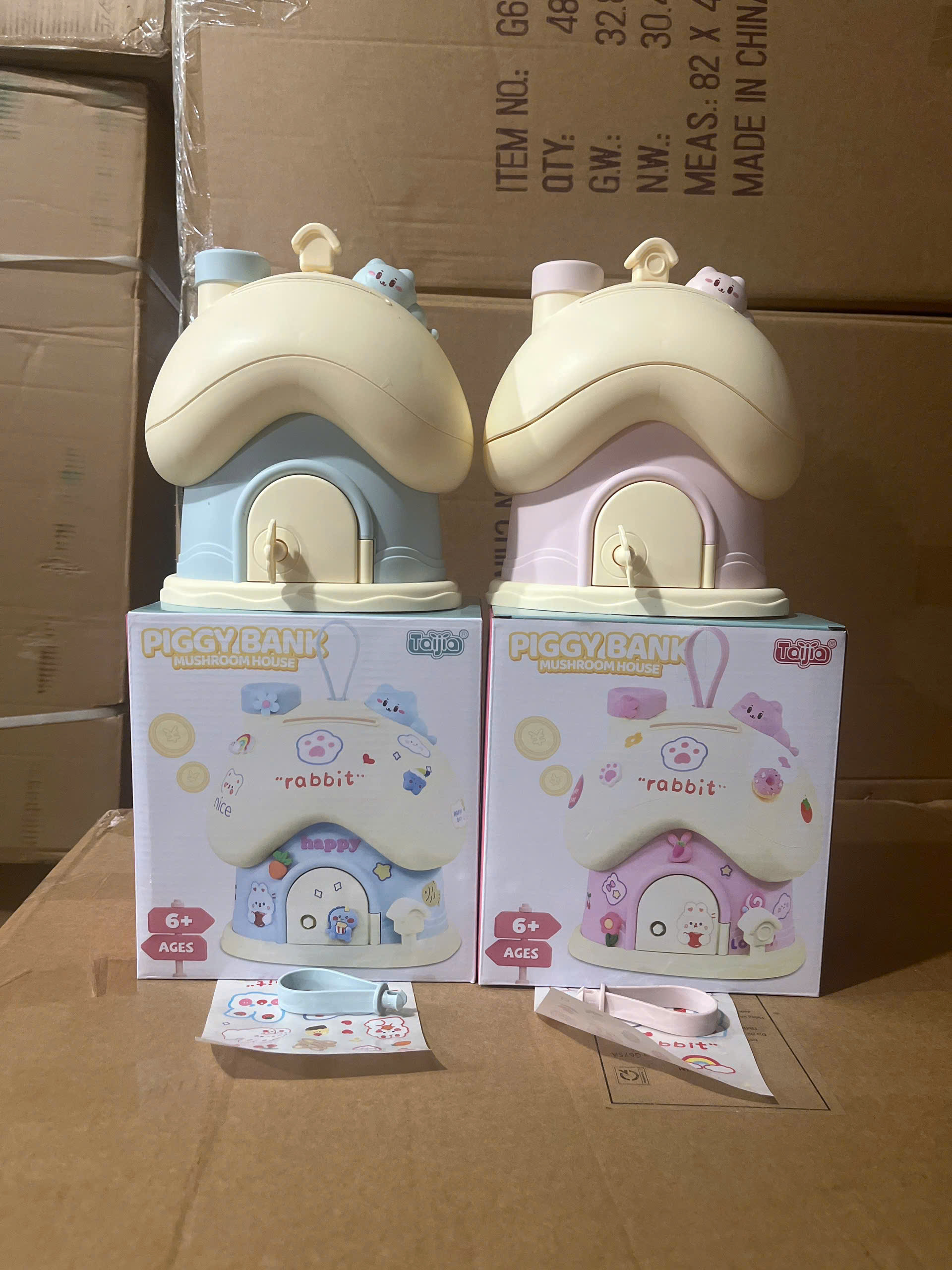 (Giá Đã bao gồm VAT) - Ngôi nhà HEO ĐẤT mã 6688-1