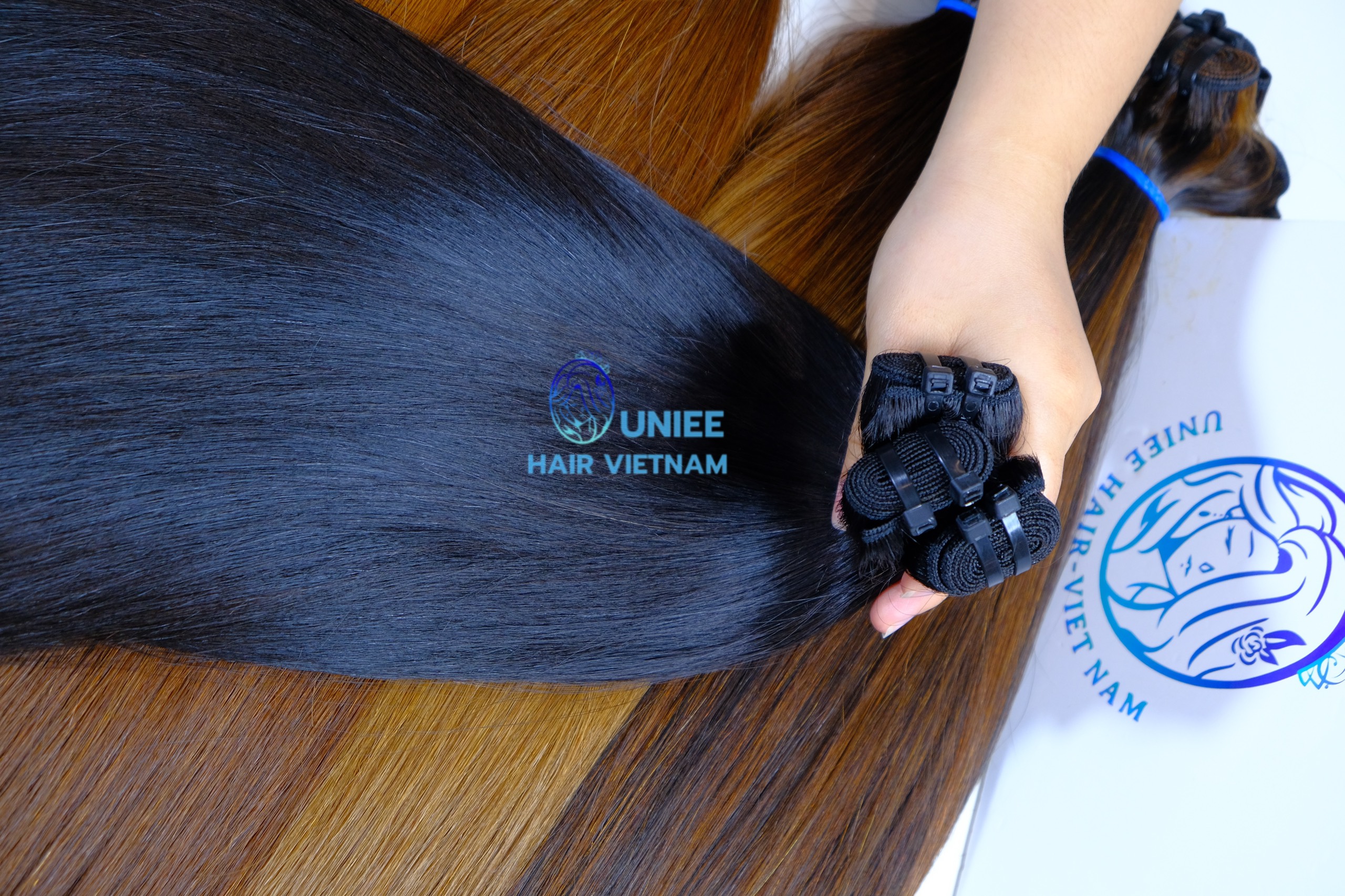 Weft hair 1B