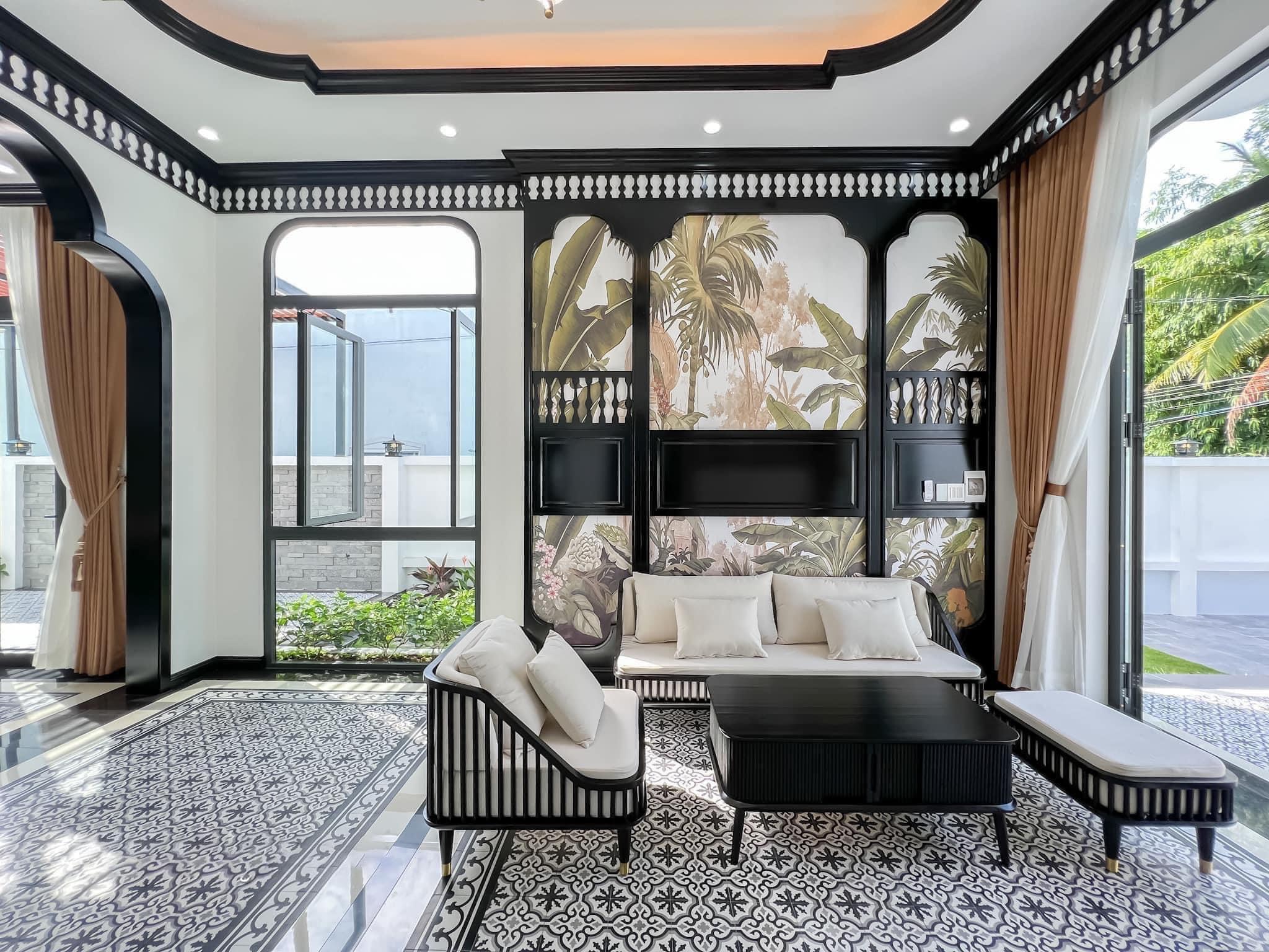 Thi công phào chỉ đen Indochine căn hộ tại Hoài Đức