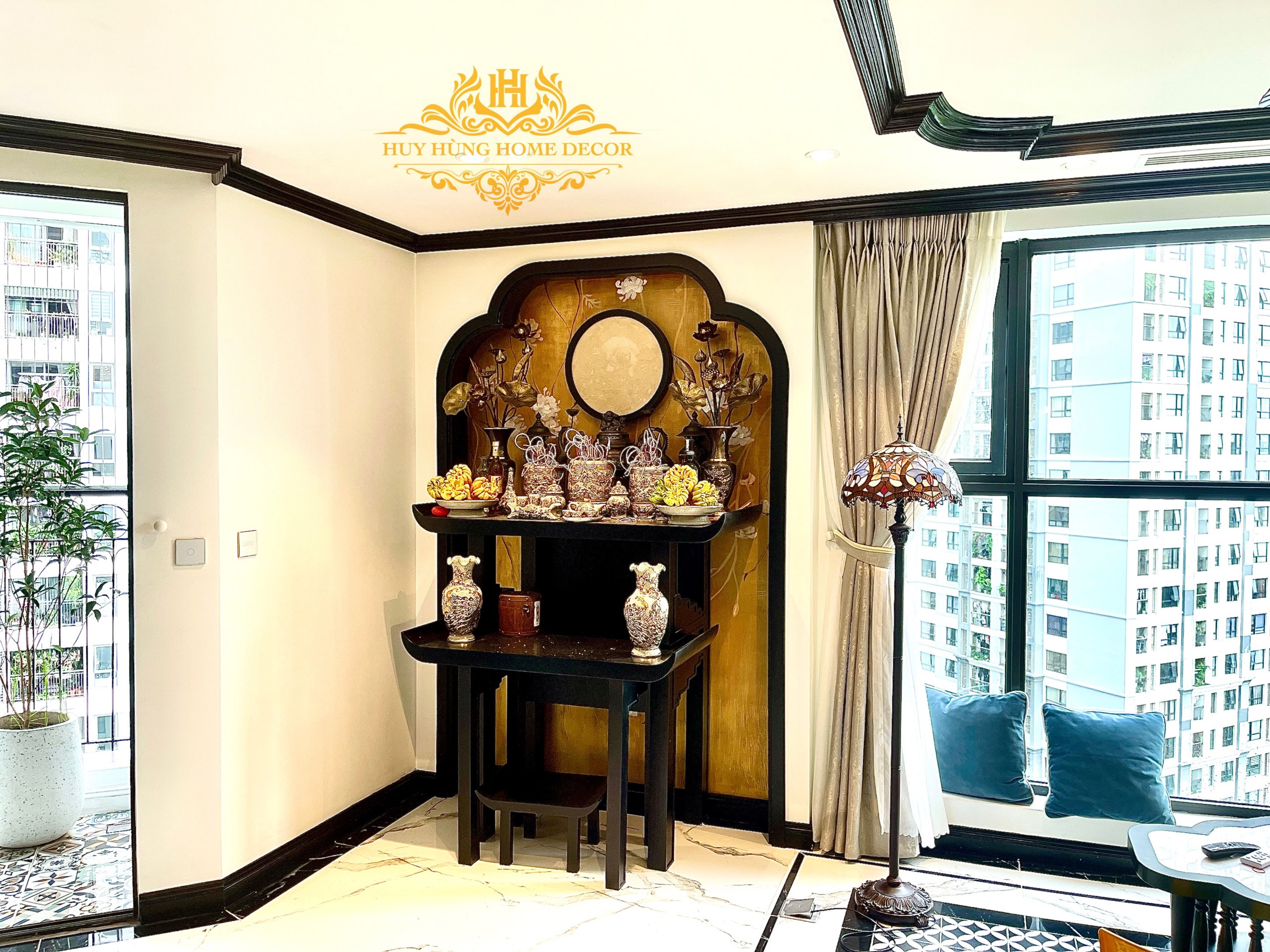 Thi công phào chỉ đen Indochine khách sạn tại Hạ Long