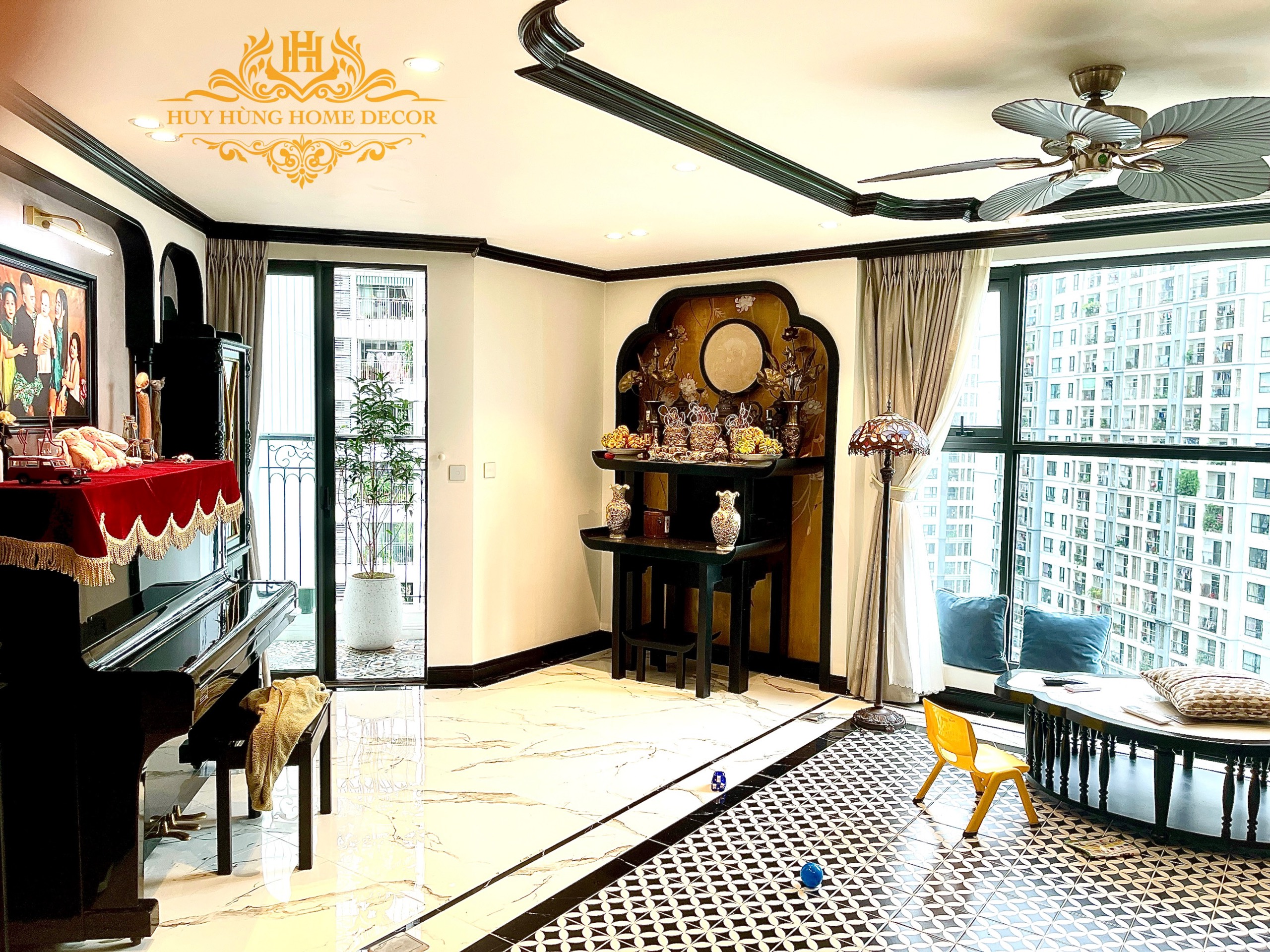 Thi công phào chỉ đen Indochine khách sạn tại Hạ Long