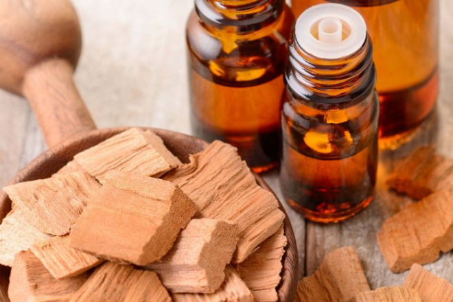 Bật Mí Các Tác Dụng Của Tinh Dầu Đàn hương Mà Bạn Chưa Biết