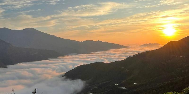 SĂN MÂY TÀ XÙA CÙNG NHỮNG VỊ KHÁCH XINH ĐẸP NHÀ LAH TRAVEL