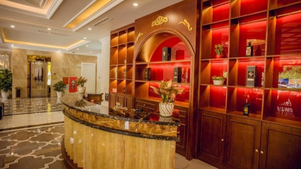 COMBO DU LỊCH HẠ LONG - DU THUYỀN V-DREAM+ KS RUBY QUEEN 2 NGÀY 1 ĐÊM