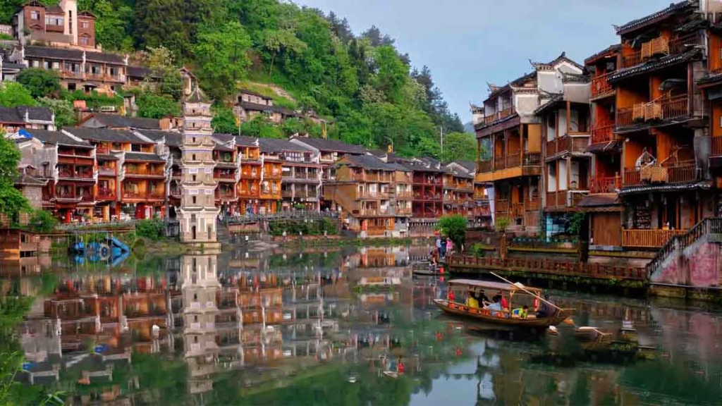 TOUR HÀ KHẨU – MÔNG TỰ – ĐẠI LÝ – LỆ GIANG – SHANGRILA 6 NGÀY 5 ĐÊM