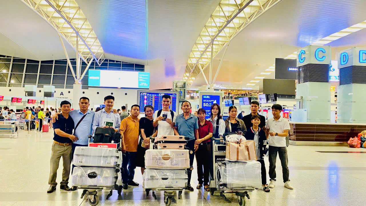 ĐOÀN BAY HỆ THẠC SỸ VÀ DU HỌC KỲ THÁNG 9/2024