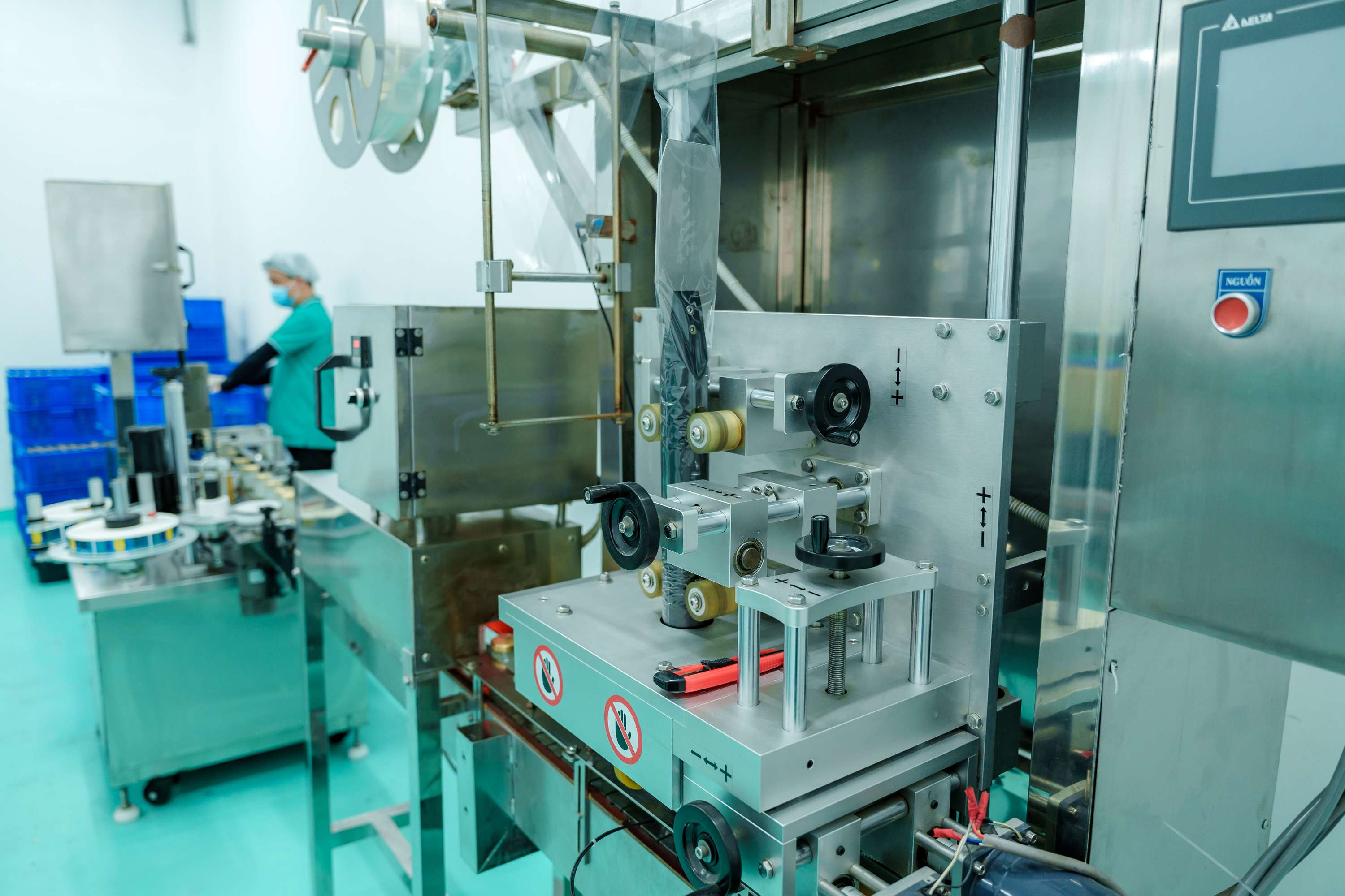 Cơ sở hạ tầng, dây chuyền thiết bị hiện đại 