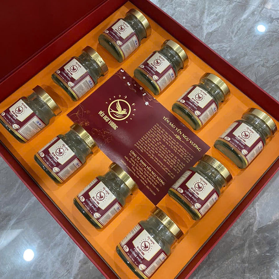 Hộp quà 10 Hũ Yến Chưng Đường Phèn Platinum 9gram