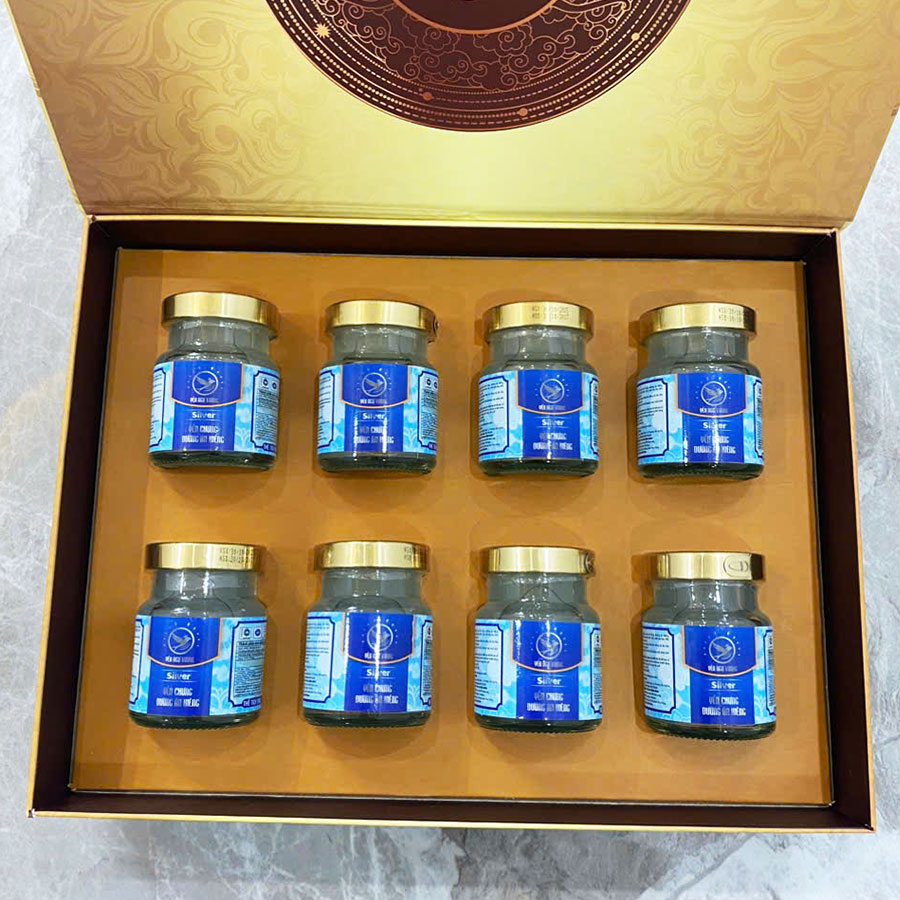 Hộp quà 8 Hũ Yến Chưng Đường Ăn Kiêng Silver