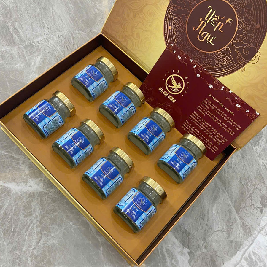 Hộp quà 8 Hũ Yến Chưng Đường Ăn Kiêng Silver