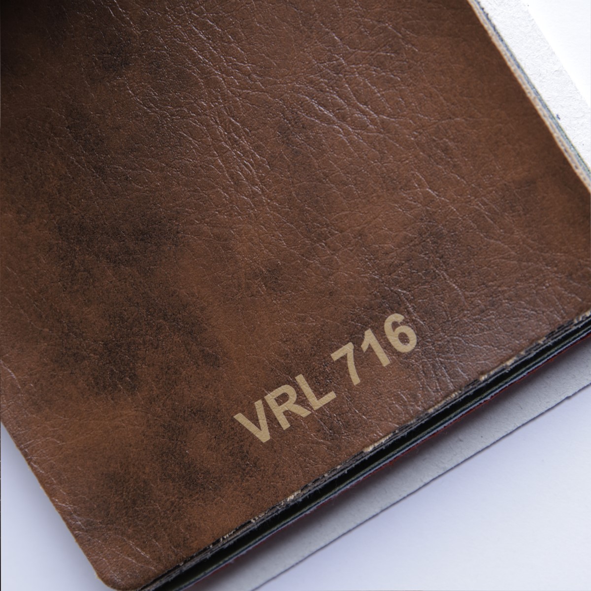 Giả da vân rạn hai màu lì VRL 716 hạt dẻ