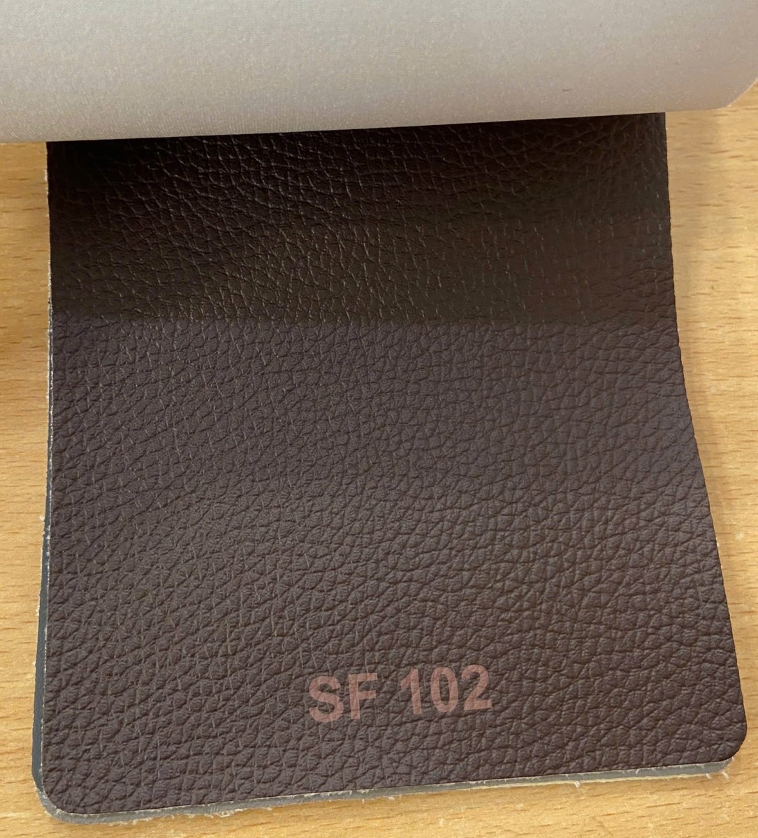 SF102 - PVC vân vải nâu LTT002