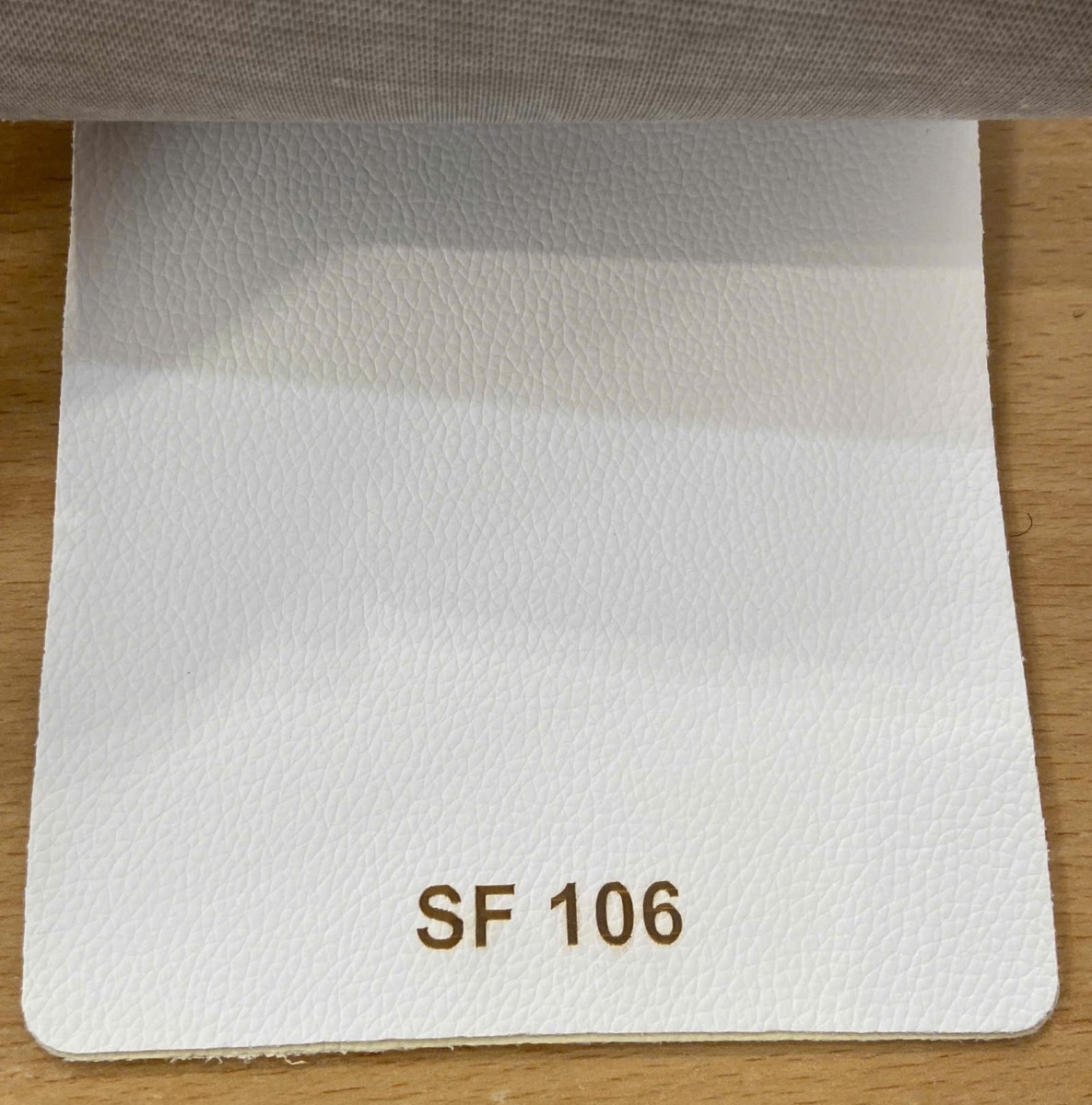 SF106 - 0.6 PVC vân vải 2221 trắng 01841#