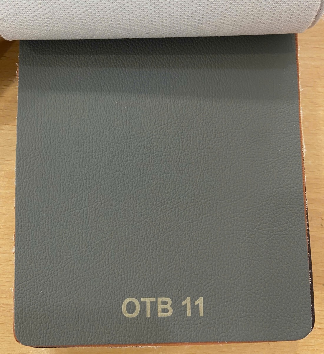 1.1 PVC vân 2407 ghi chì OTB11