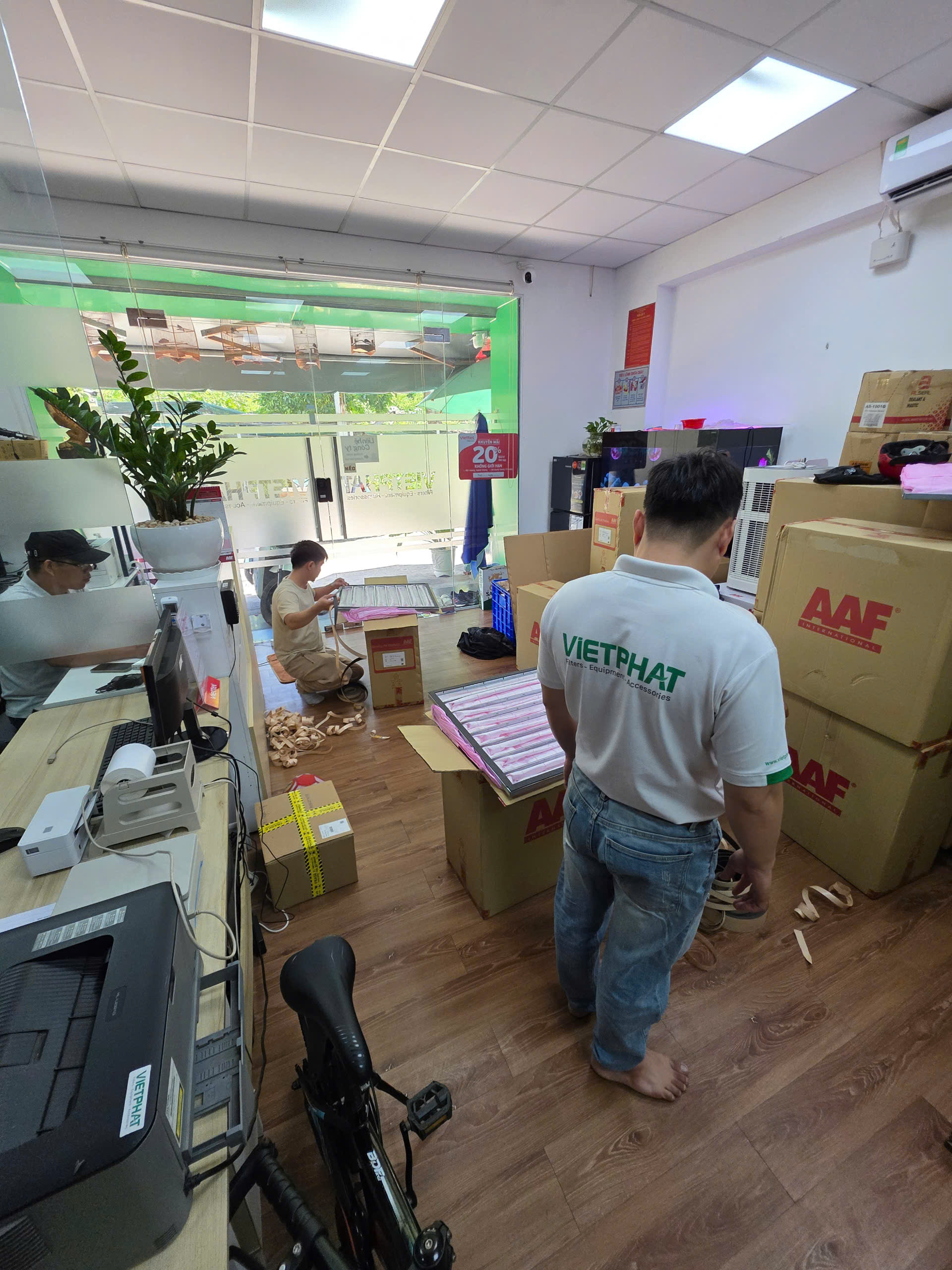 Looking for HVAC equipment distributor