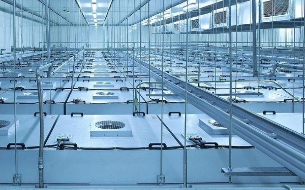 FFU treo trần cho dây chuyền sản xuất mỹ phẩm