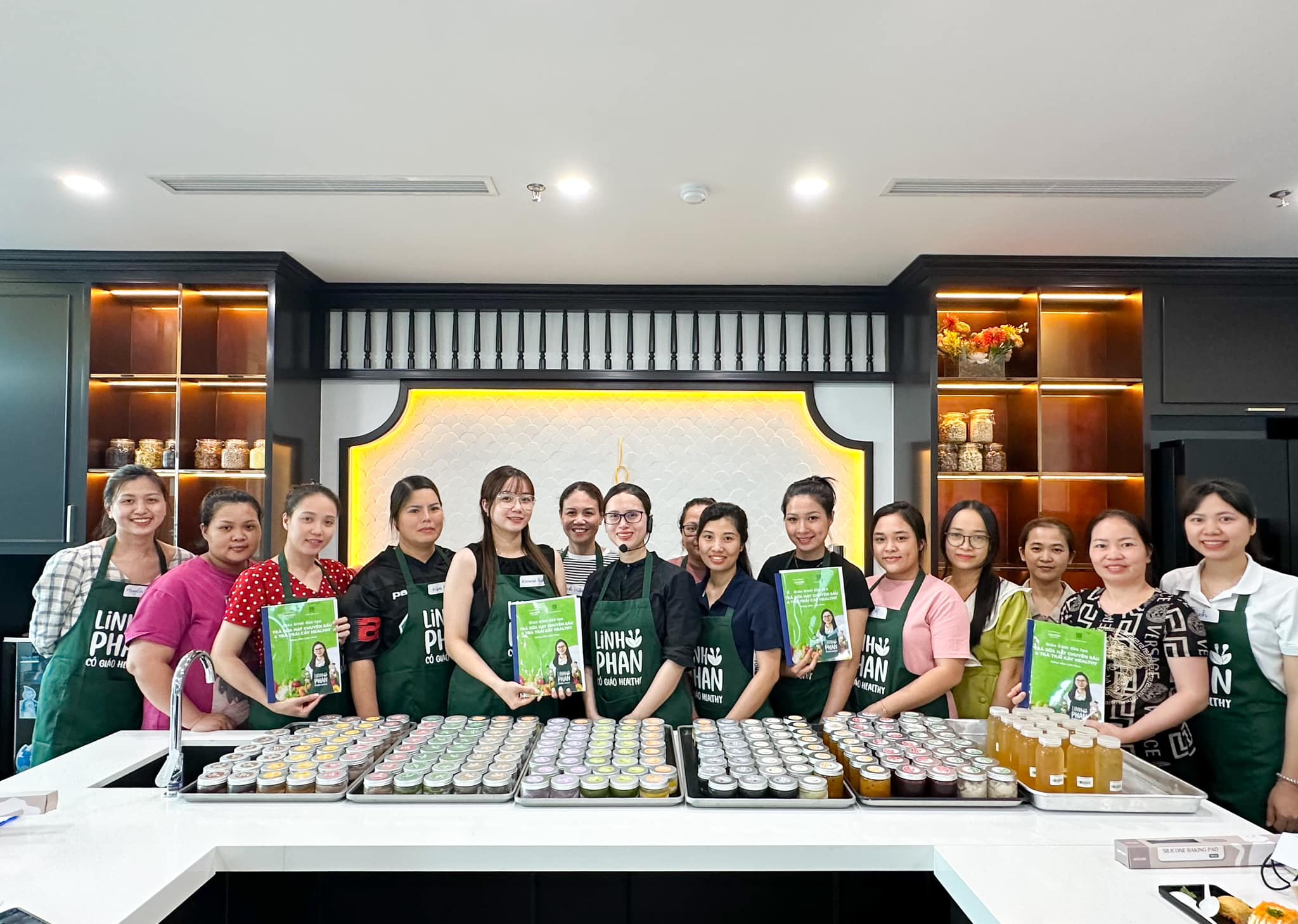 NGUYÊN LIỆU LỚP TRÀ SỮA VÀ CHUYÊN SÂU