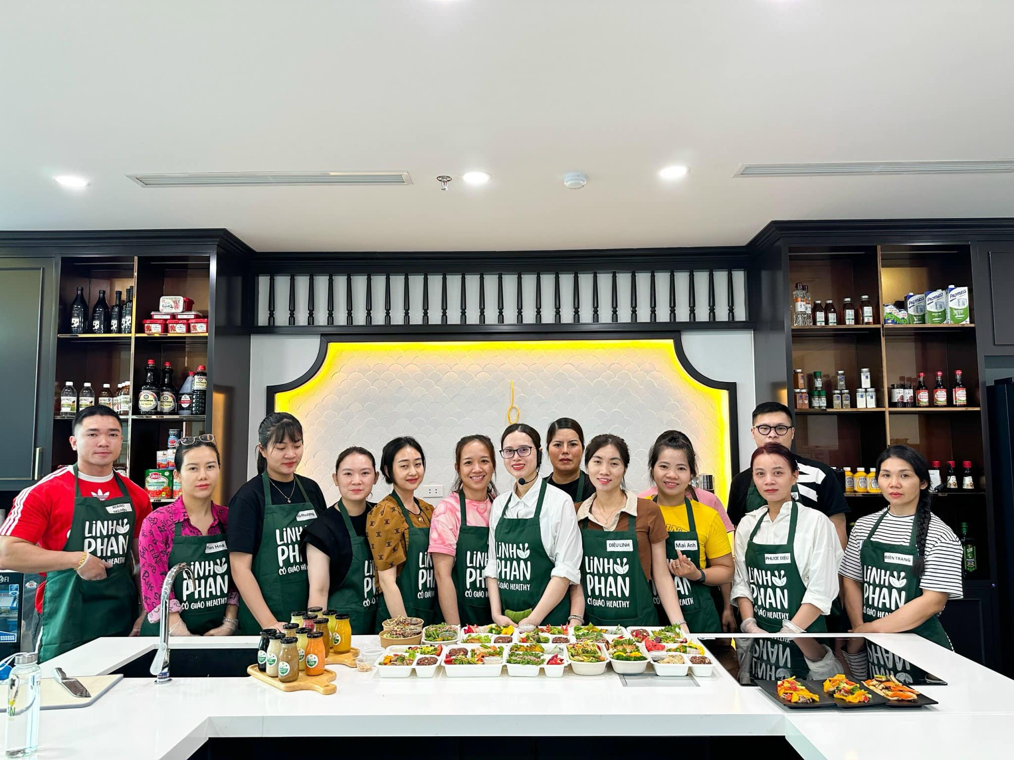 <span>CÔ GIÁO HEALTHY</span> - Cooking class