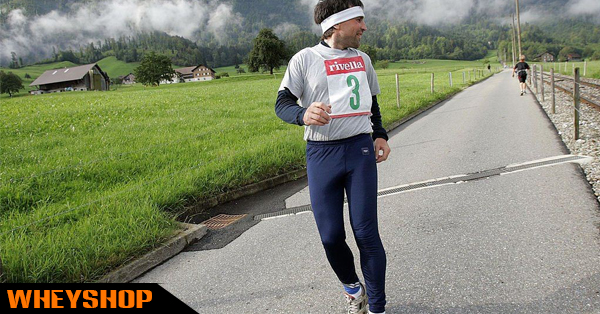 Đi bộ lùi có tác dụng gì và những bí mật sẽ được bật mí