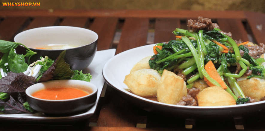 Phở là món ăn truyền thống của người Việt Nam được coi là linh hồn ẩm thực nơi đây. Hãy cùng theo dõi chia sẻ dưới đây của WheyShop 1 bát phở bao nhiêu calo?