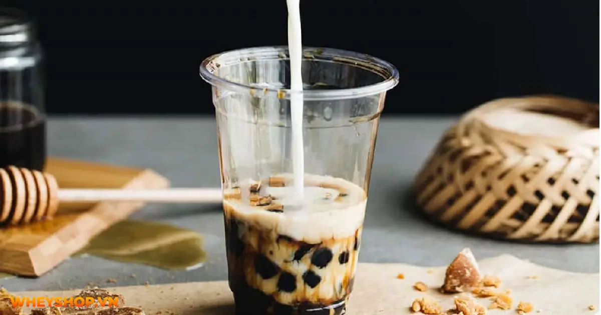 1-coc-sua-tuoi-tran-chau-duong-den-bao-nhieu-calo-03-min