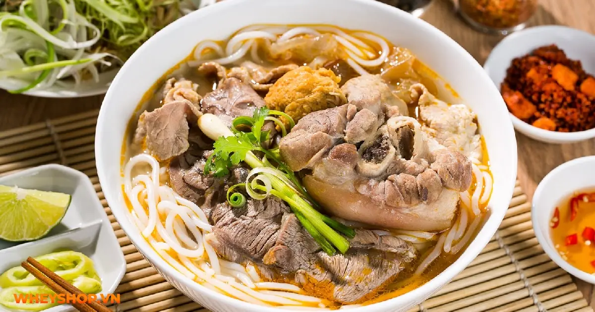 1-to-bun-bo-bao-nhieu-calo-03-min