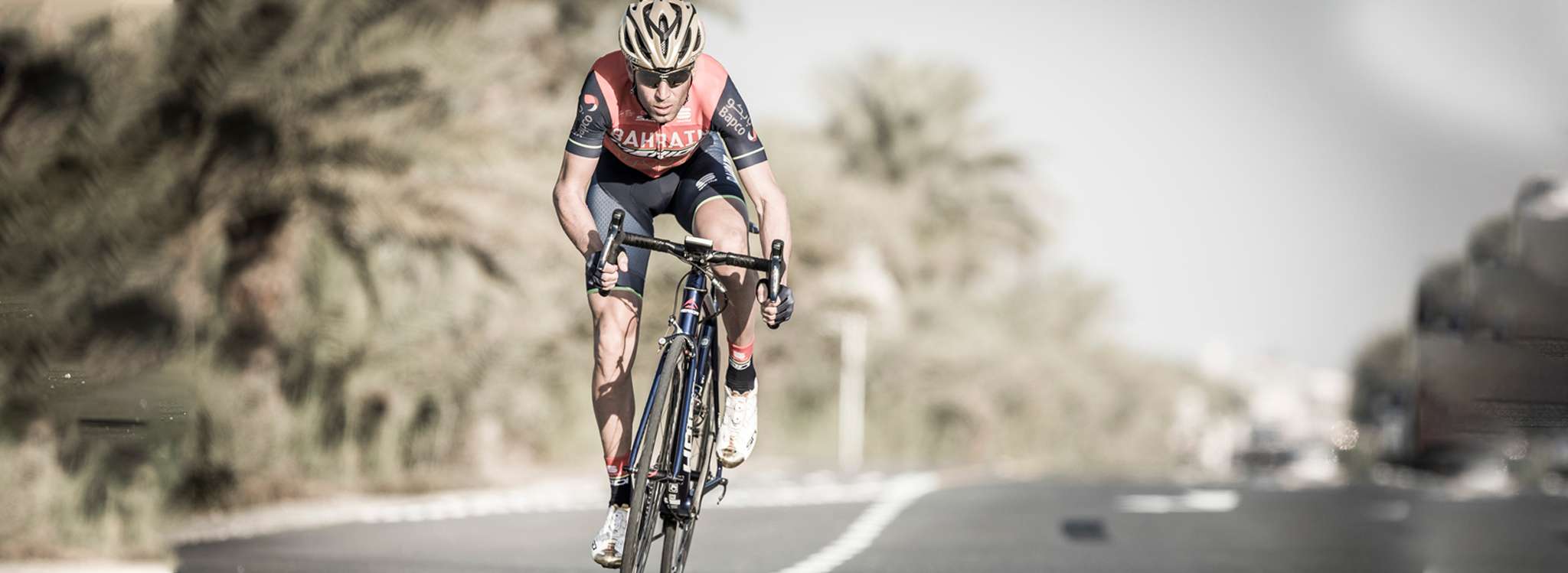 10 bai tap o nha hieu qua dap xe