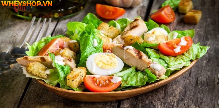 Nếu bạn đang băn khoăn tìm cách giảm cân thì hãy cùng WheyShop tham khảo 10+ cách làm Salad giảm cân đơn giản mà hiệu quả bất ngờ tại...