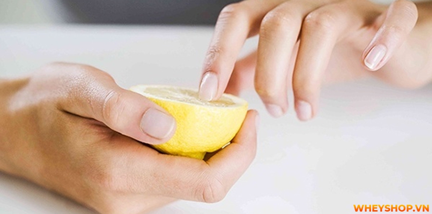 Nếu bạn đang băn khoăn tìm cách chăm sóc móng tay dài đẹp tự nhiên thì hãy cùng WheyShop tham khảo 12 tuyệt chiêu qua bài viết...