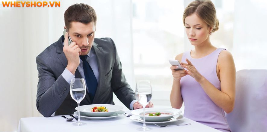 Cảm giác đói bụng liên tục ảnh hưởng đến các hoạt động hàng ngày cũng như hiệu suất trong công việc. Có nhiều yếu tố gây ra tình trạng này, chúng có thể là...