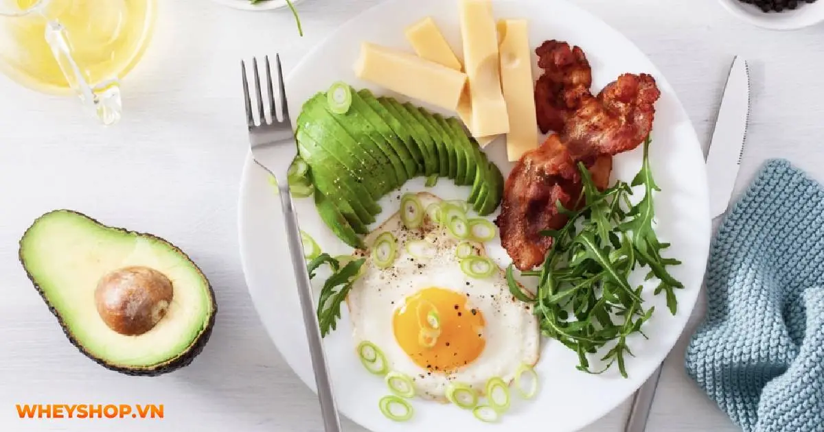 15-thuc-don-bua-sang-giam-can-giam-mo-bung-03