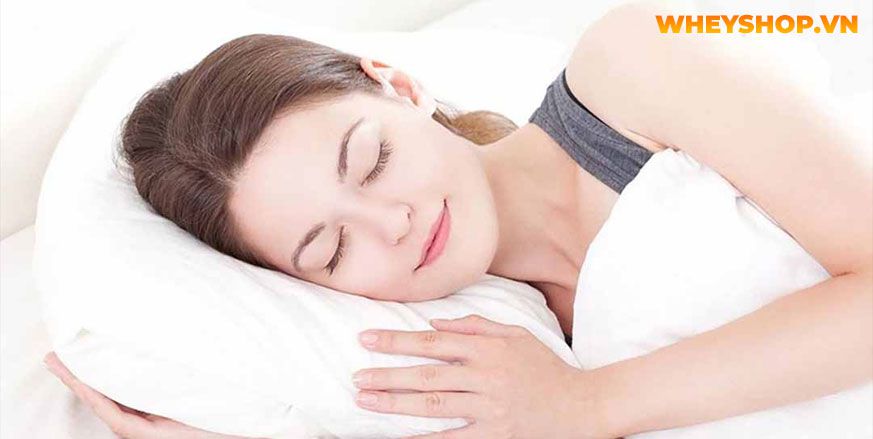 Mặt nọng luôn là nỗi lo của bất kỳ ai, cùng WheyShop tham khảo ngay 10 cách gúp bạn thoát khỏi mặt nọng đơn giản và hiệu quả ngay nhé...