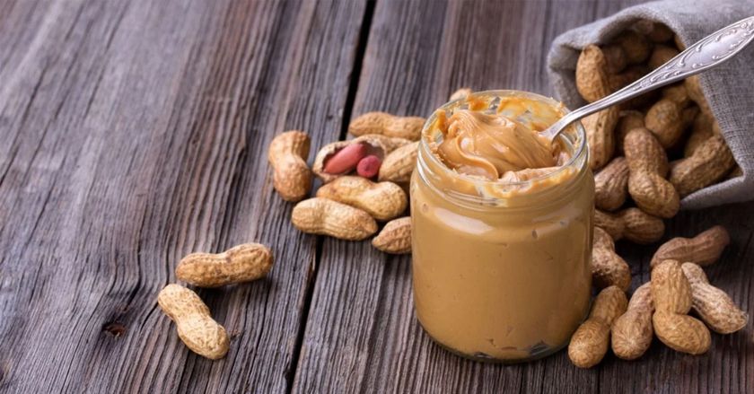 Bơ đậu phộng vô cùng giàu dinh dưỡng cho sức khỏe. Hãy cùng WheyShop tìm hiểu cách làm bơ đậu phộng đơn giản thực hiện tại nhà qua bài viết