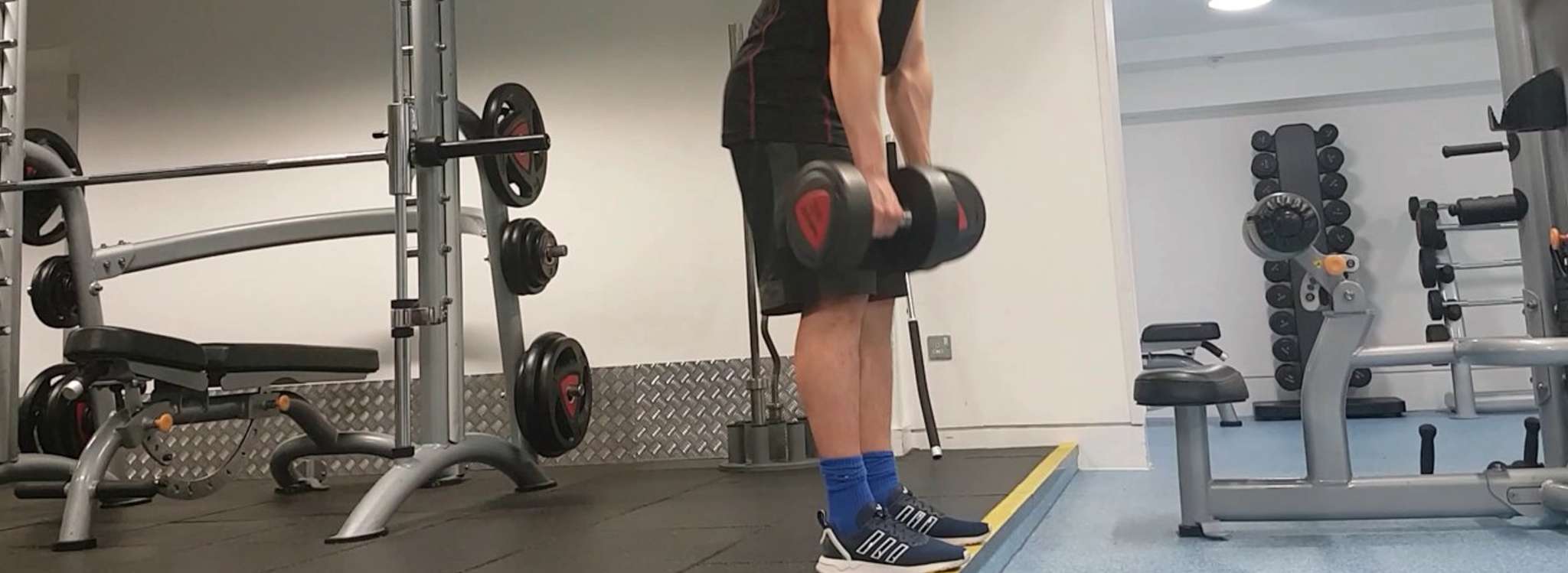 30 bai tap co vai truoc va tap co vai sau tot nhat moi thoi dai Dumbbell Deadlift Shrug Combo