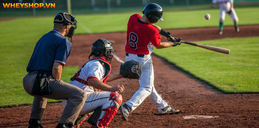 Bóng chày là môn thể thao rất nổi tiếng ở Mỹ, Châu Âu và Châu Á. Luật bóng chày hay cách chơi bóng chày như thế nào, nhiều bạn còn thắc mắc, cùng WheyShop...