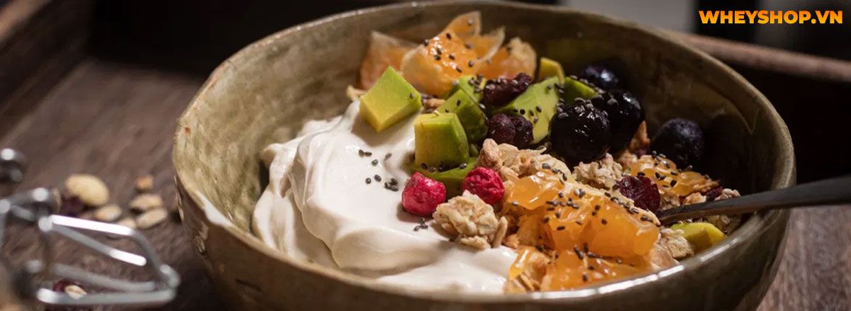 Nếu bạn đang băn khoăn tìm cách sử dụng bơ đậu phộng giảm cân thì cùng WheyShop tham khảo 20 cách giảm cân với bơ đậu ph���ng...