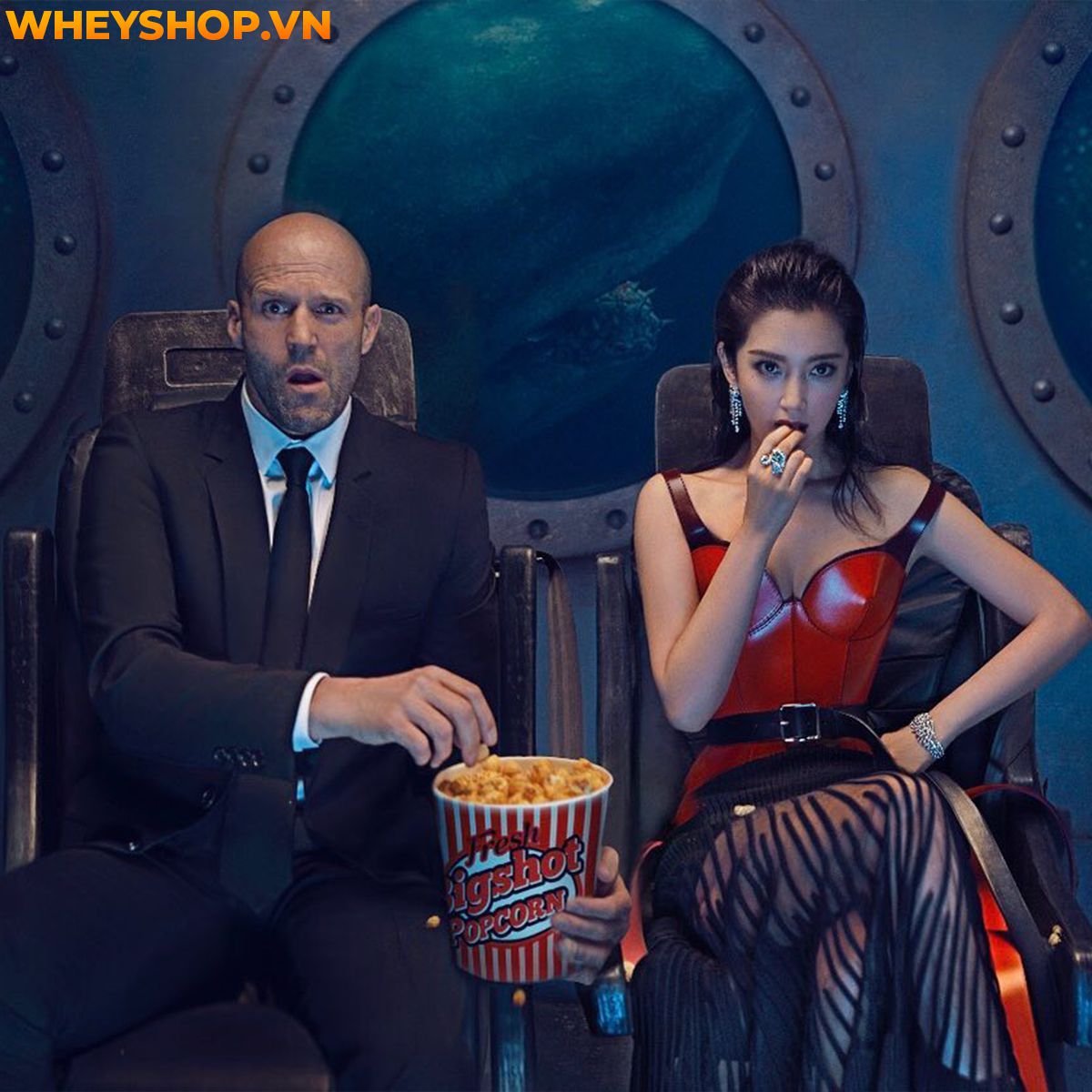 Jason Statham được biết đến là một diễn viên, nhà sản xuất phim và là một võ sĩ người Anh. Ngoài ra, anh còn là một thành viên trong đội lặn của quốc gia Anh...Jason Statham được biết đến là một diễn viên, nhà sản xuất phim và là một võ sĩ người Anh. Ngoài ra, anh còn là một thành viên trong đội lặn của quốc gia Anh...