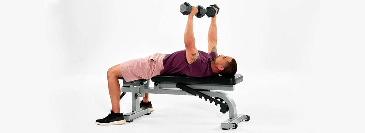 7 bai tap nguc tot va hieu qua nhat moi thoi dai Dumbbell Bench Press