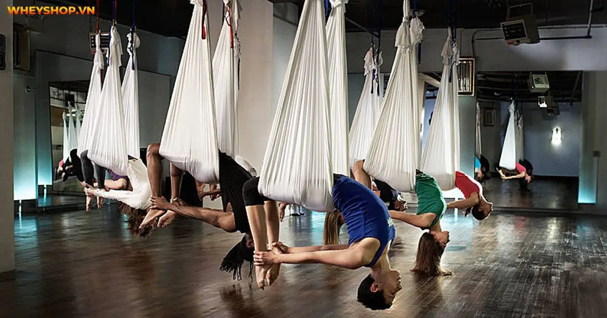 aerial-yoga-la-gi-yoga-bay-khong-trong-luc-4